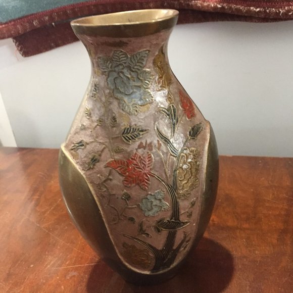 VINTAGE SOLID BRASS VASES - Picture 1 of 5
